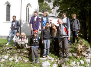 Archäologische Kindergrabung 2010, St. Magdalena, HS Dr. Posch, Foto: Stadtarchäologie Hall i.T.