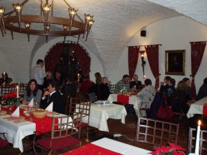 Weihnachtsfeier 2013, Burgtaverne Hall, Foto: Stadtarchäologie Hall i.T.