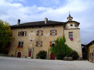 Vereinsexkursion 2006, Weingut Manicor, Foto: Stadtarchäologie Hall i.T. Südtirol